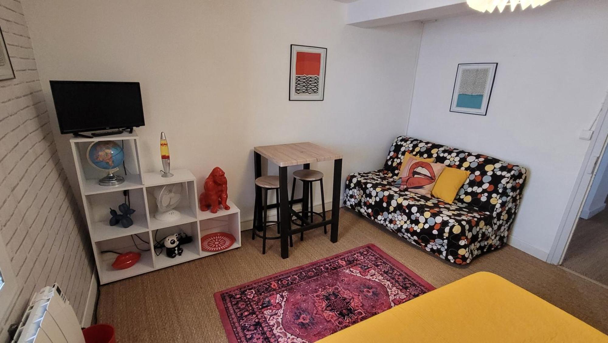 B&B Chambres "Chez Meme Germaine" Caramany Exterior photo